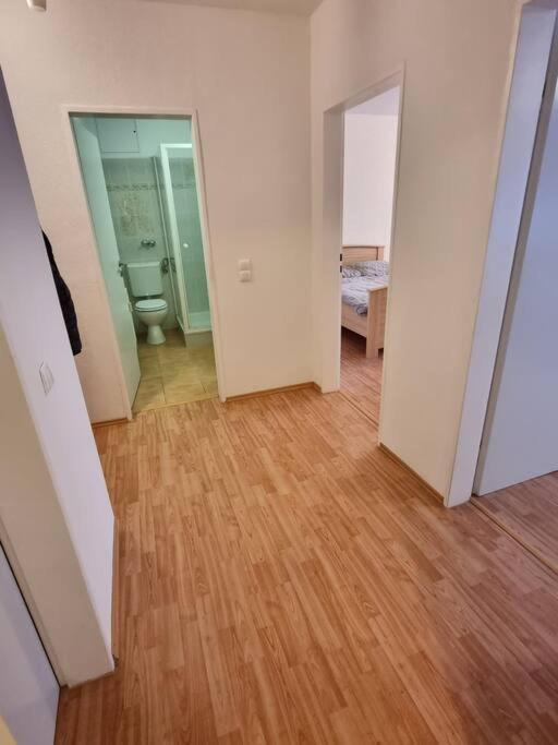 Viktoria'S Wohnung In Карст Экстерьер фото